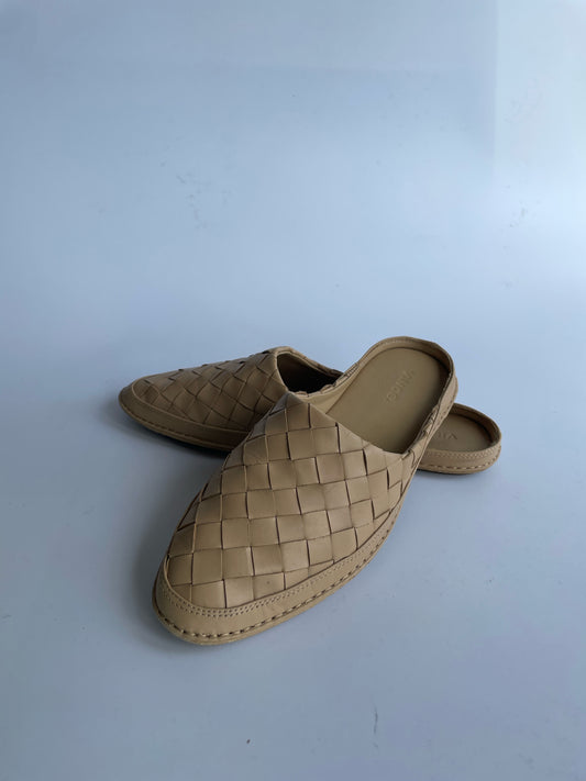 Vince Shoe Size 37 Flats