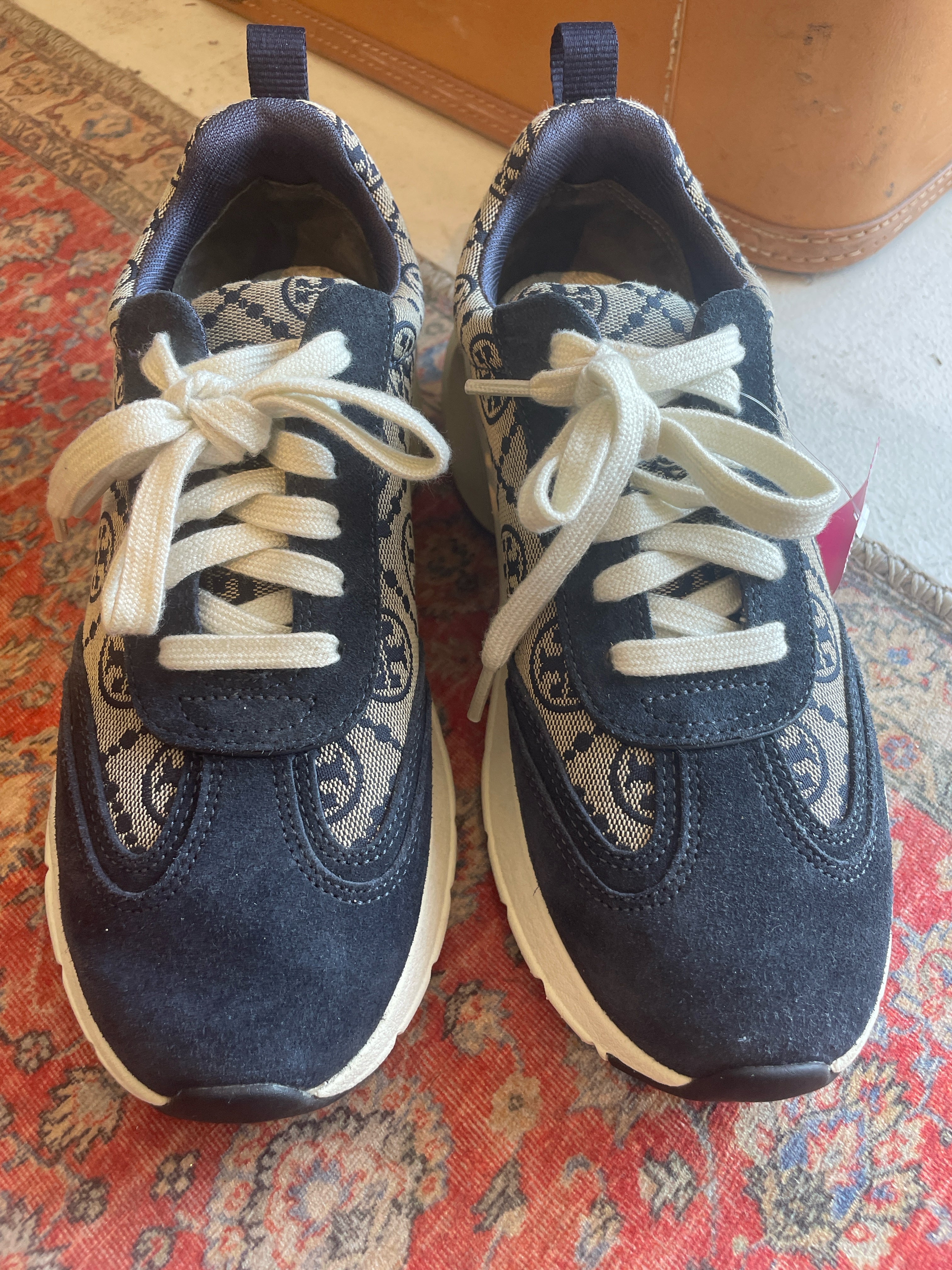 Tory Burch Shoe Size 7 Sneakers – Raspberry Beret