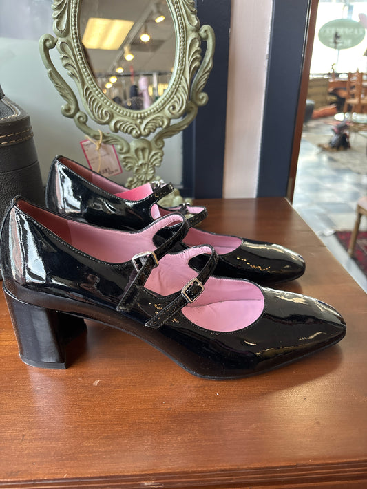 Carel Shoe Size 11 Heels