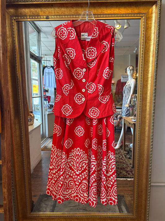 merry finn Size M Skirt Set