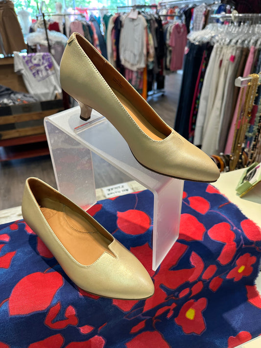 L'Amour Des Pieds Shoe Size 8.5 Shoes