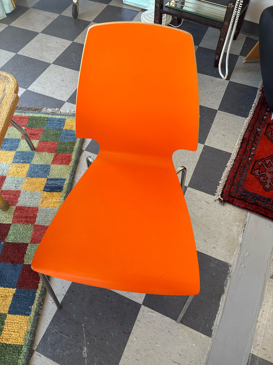 Furniture & Housewares