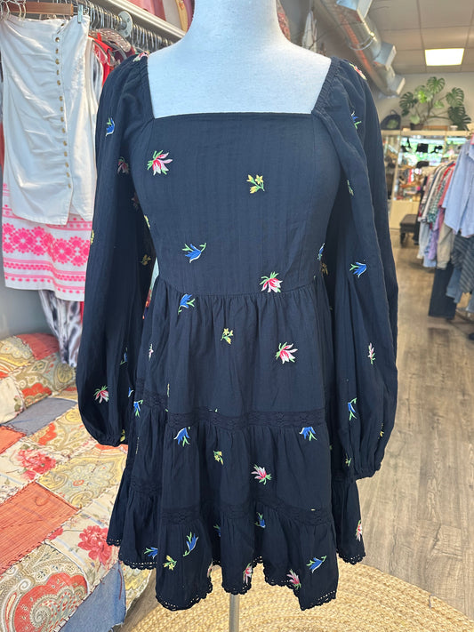 Nobody's Child Size 6 Dress